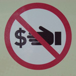 Банкам запретят рекламировать деньги «на улице»?